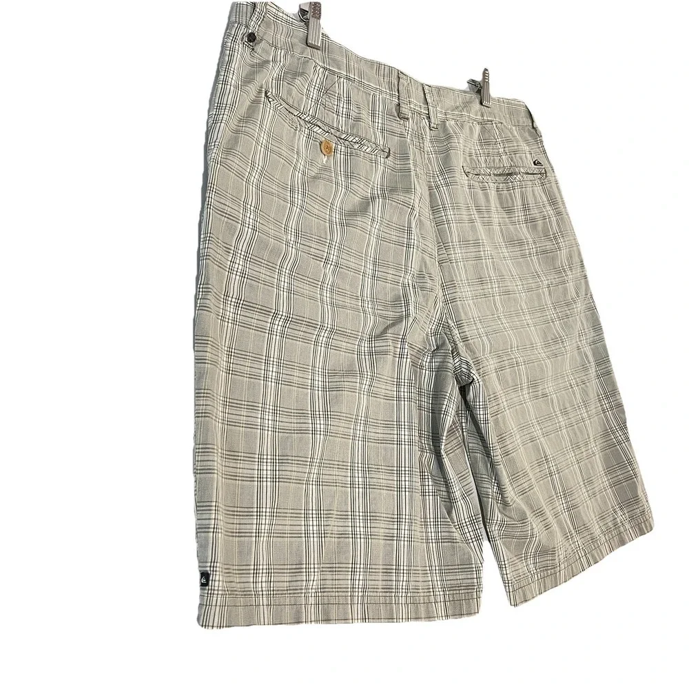 Quicksilver board Shorts Mens 38 white Gray Plaid‎ Chino Flat Front Comfort - Picture 6 of 7